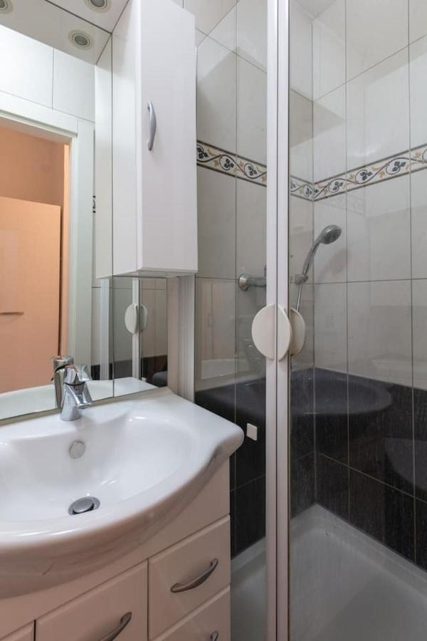 Sunny Renovated Apartment Close To Downtown Viena Exterior foto